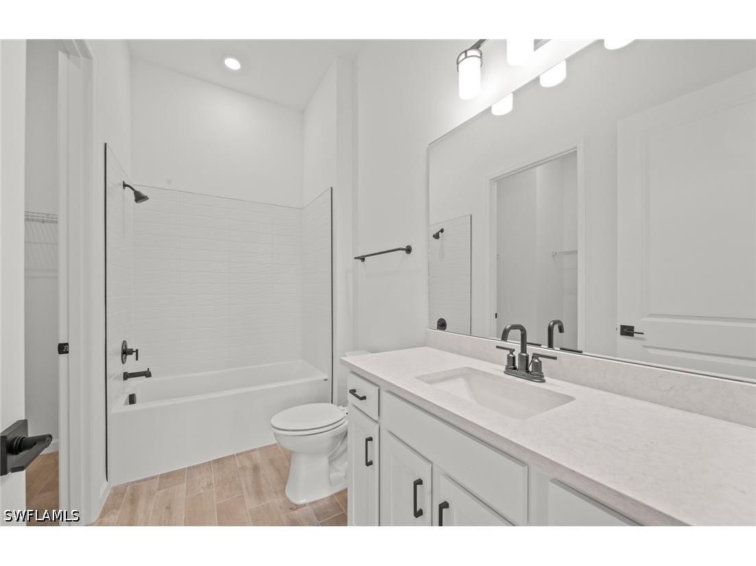2107 Freemont Way Naples FL 34120 226013324 image16