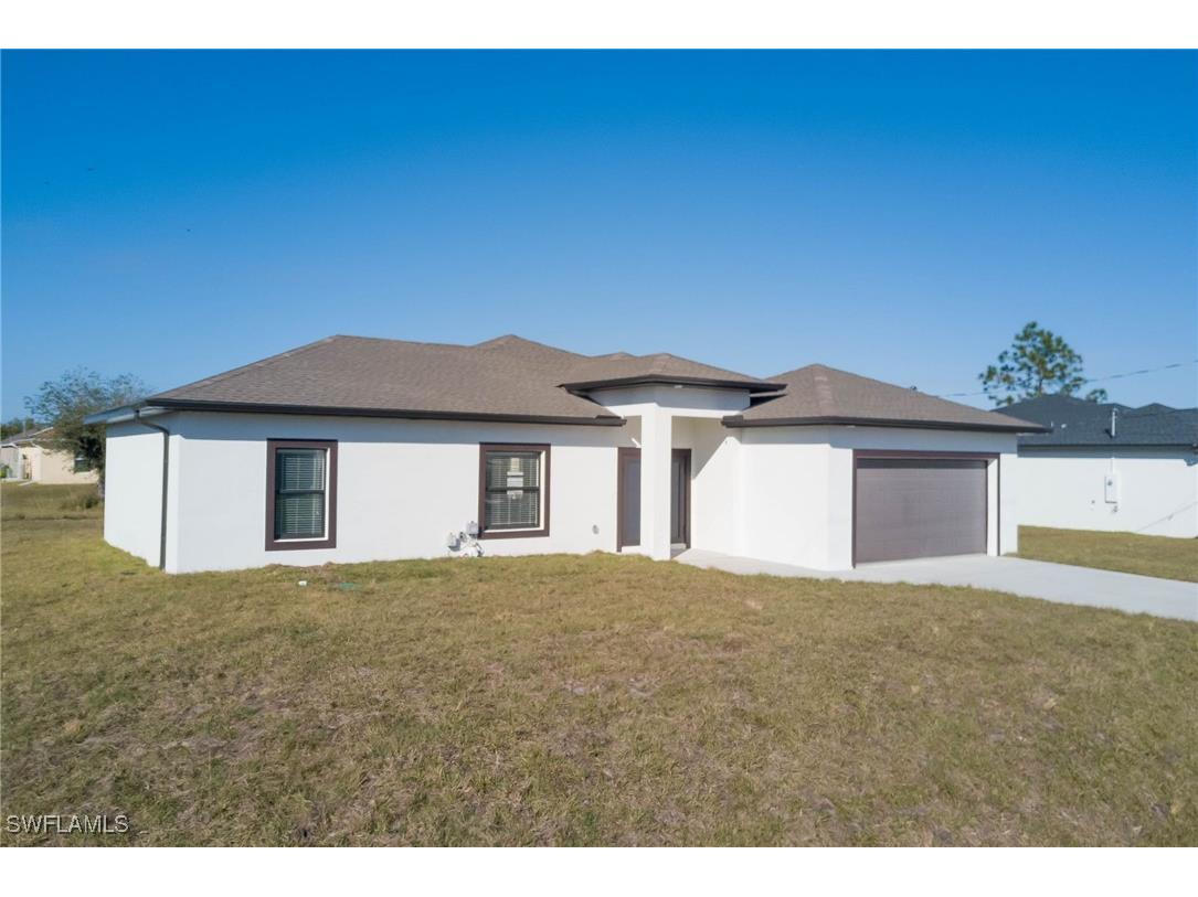 2107 Jefferson Avenue Alva FL 33920 225057184 image1
