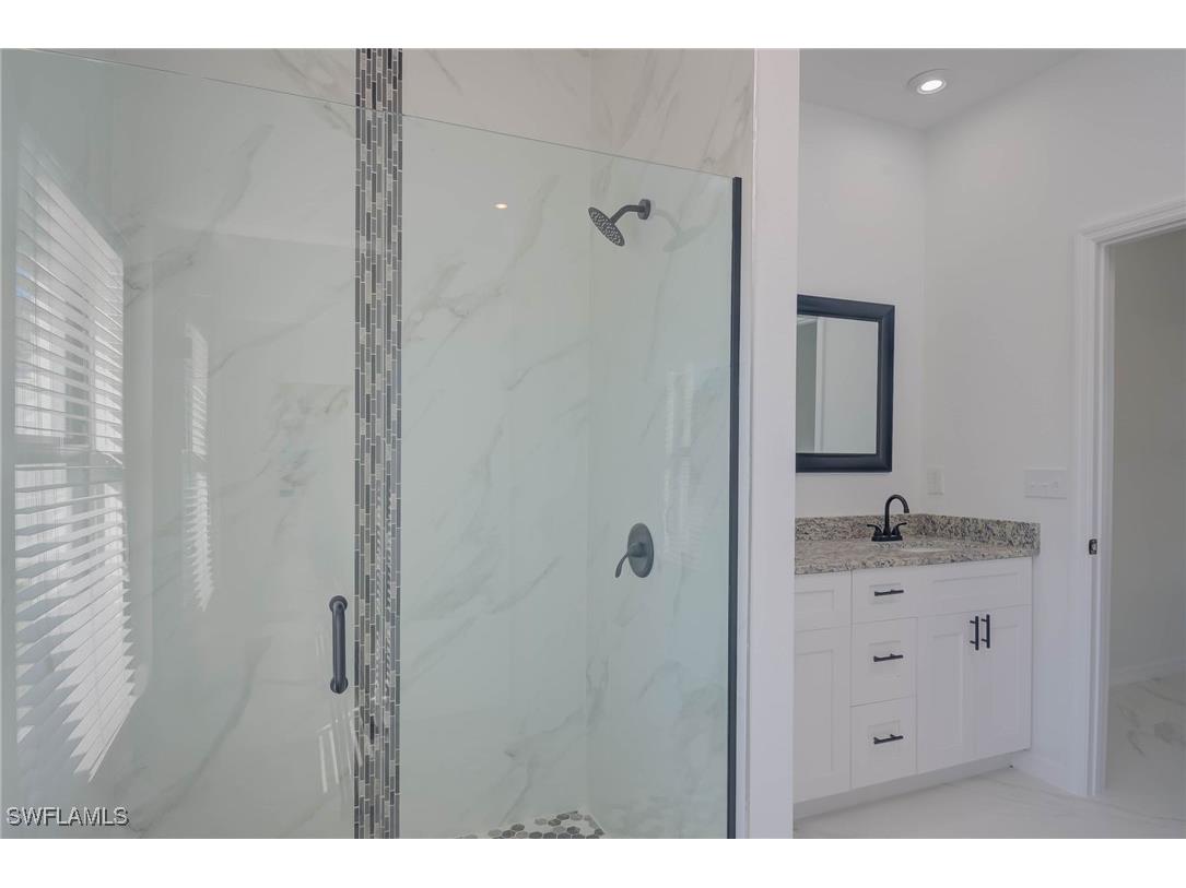 2107 Jefferson Avenue Alva FL 33920 225057184 image14