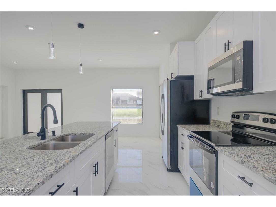 2107 Jefferson Avenue Alva FL 33920 225057184 image9