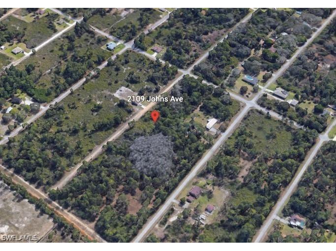 2107 Johns Avenue Alva FL 33920 223005313 image1