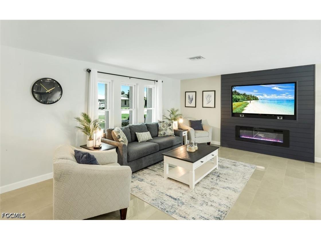 2107 SE 25th Terrace Cape Coral FL 33904 2026018618 image6