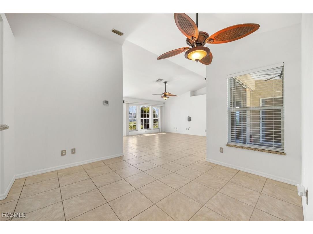 2107 SW 12th Terrace Cape Coral FL 33991 2025017950 image11