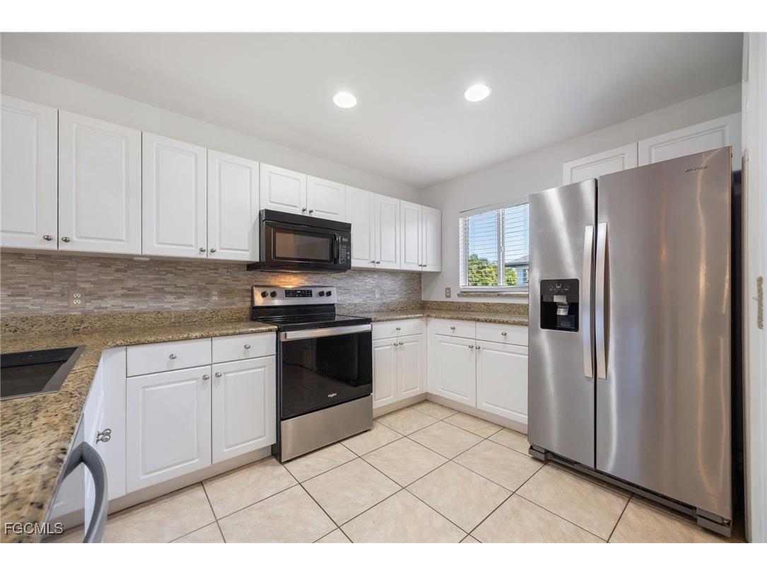 2107 SW 12th Terrace Cape Coral FL 33991 2025017950 image14