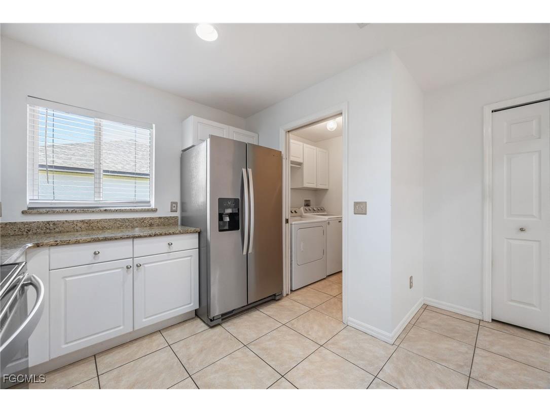 2107 SW 12th Terrace Cape Coral FL 33991 2025017950 image15