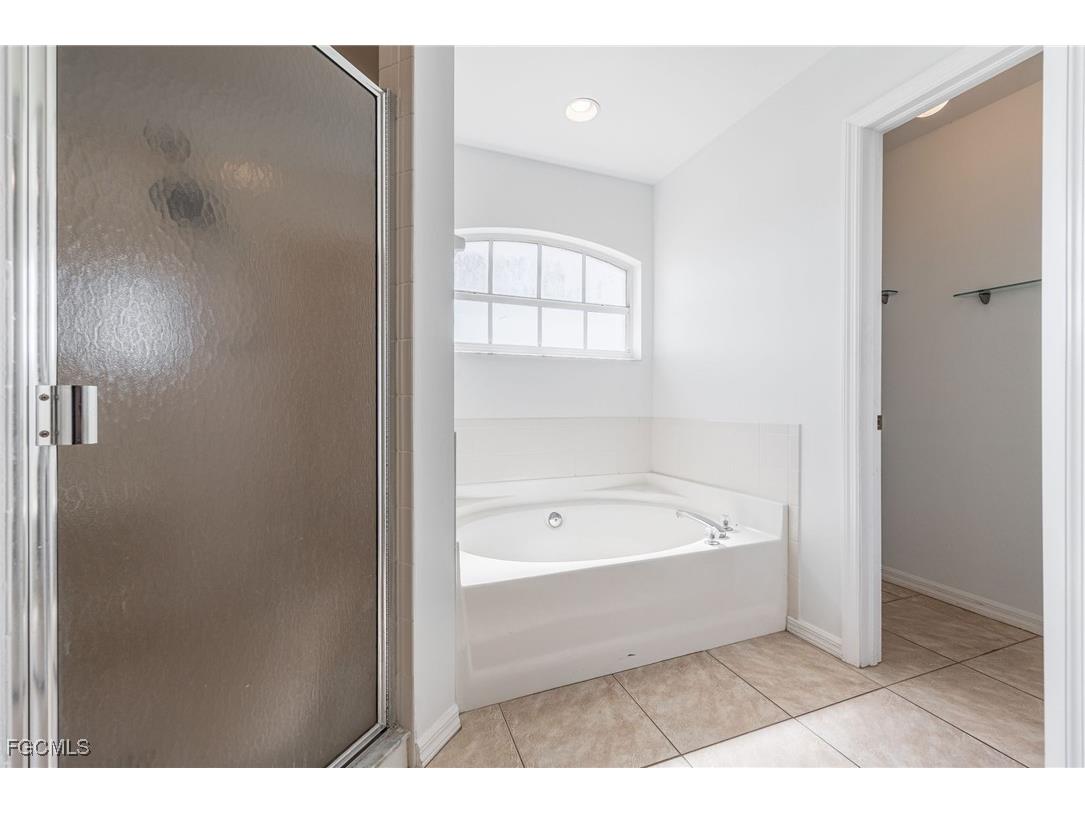 2107 SW 12th Terrace Cape Coral FL 33991 2025017950 image23