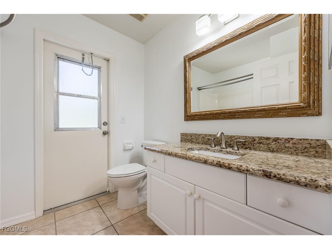 2107 SW 12th Terrace Cape Coral FL 33991 2025017950 image29