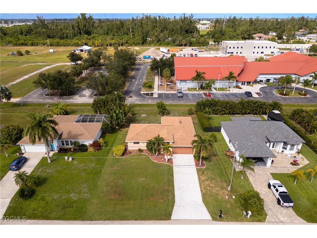 2107 SW 12th Terrace Cape Coral FL 33991 2025017950 image38