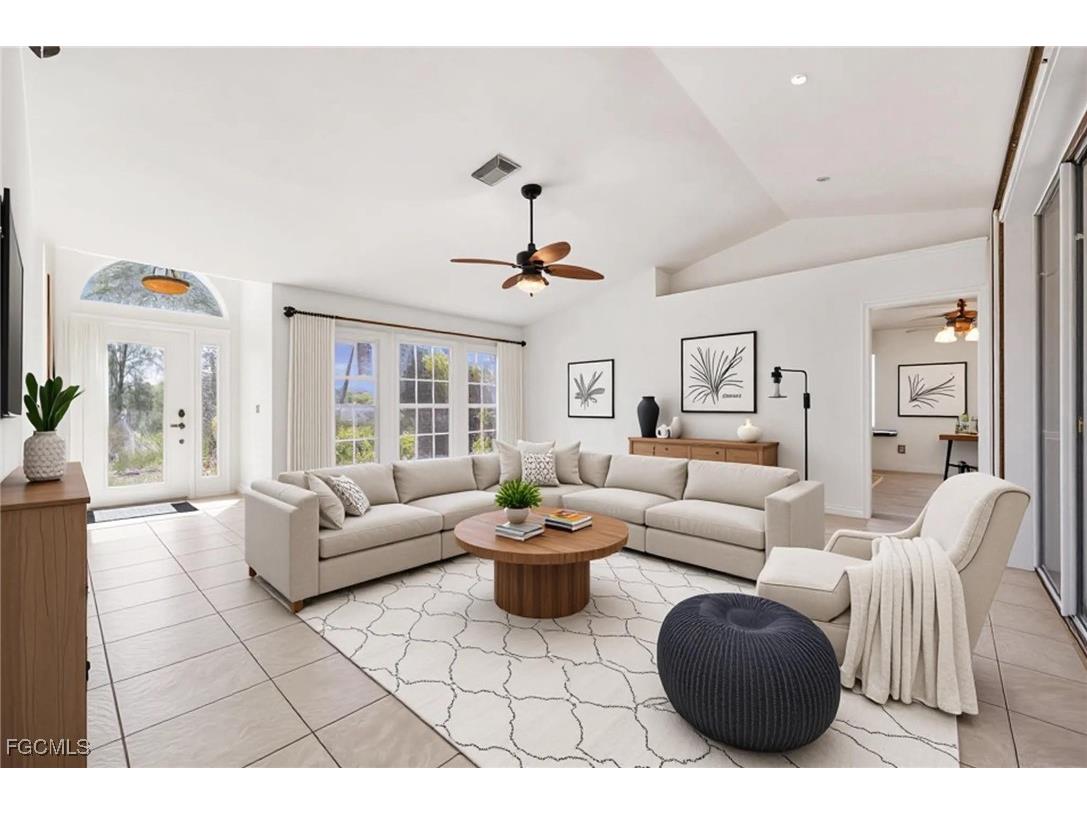 2107 SW 12th Terrace Cape Coral FL 33991 2025017950 image4