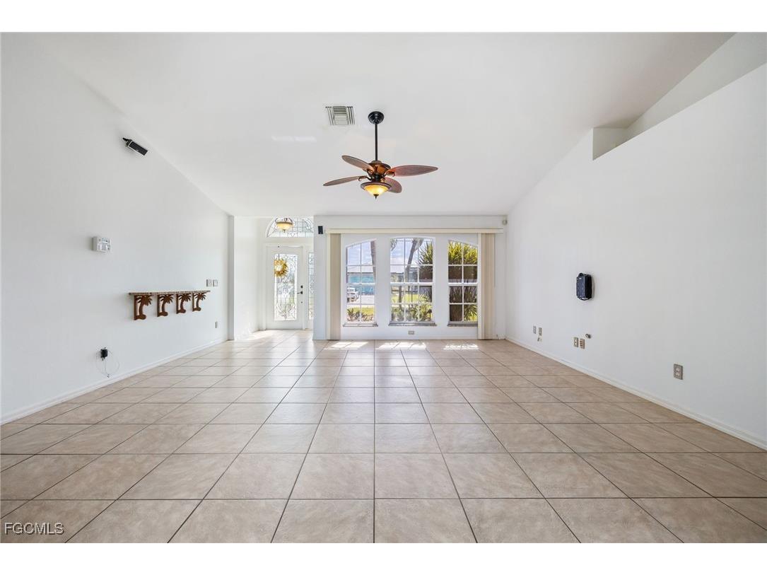 2107 SW 12th Terrace Cape Coral FL 33991 2025017950 image6