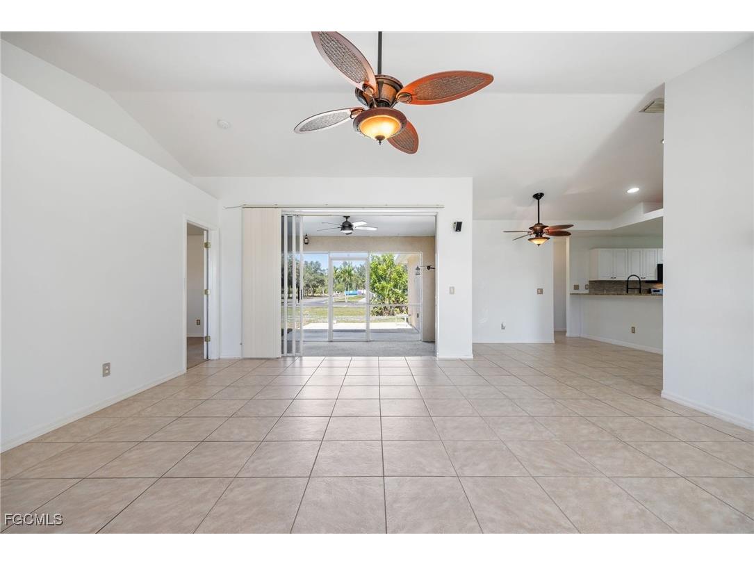 2107 SW 12th Terrace Cape Coral FL 33991 2025017950 image7