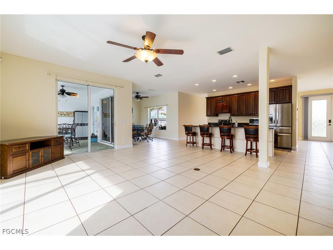 2107 Saint Croix Avenue Fort Myers FL 33905 2026010228 image10