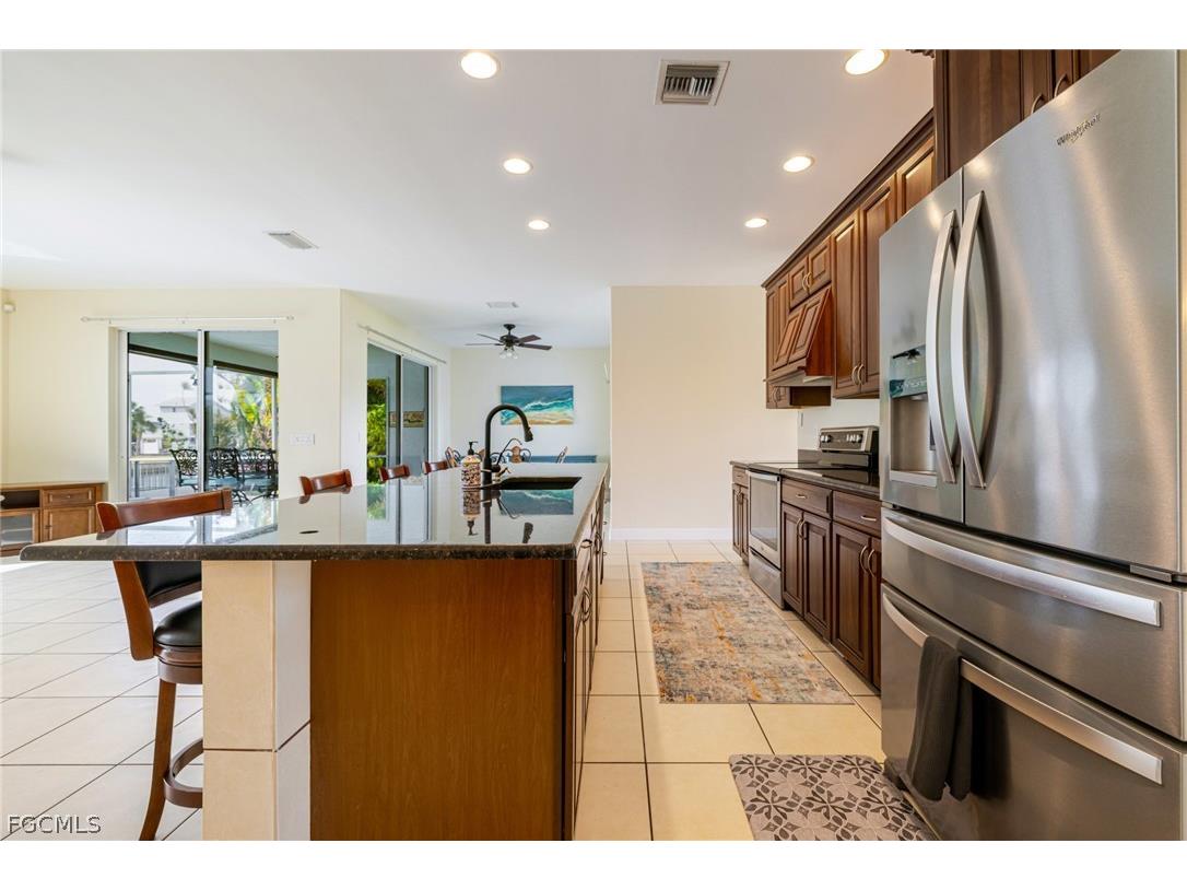 2107 Saint Croix Avenue Fort Myers FL 33905 2026010228 image11