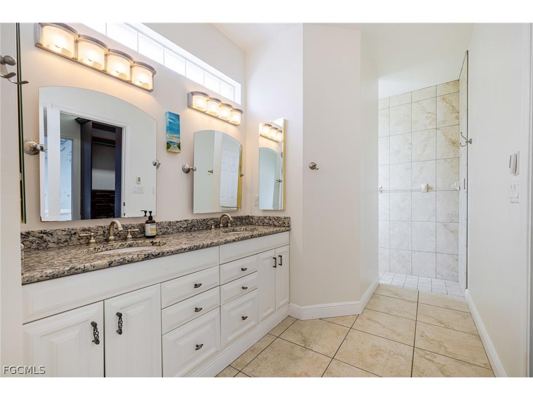 2107 Saint Croix Avenue Fort Myers FL 33905 2026010228 image23