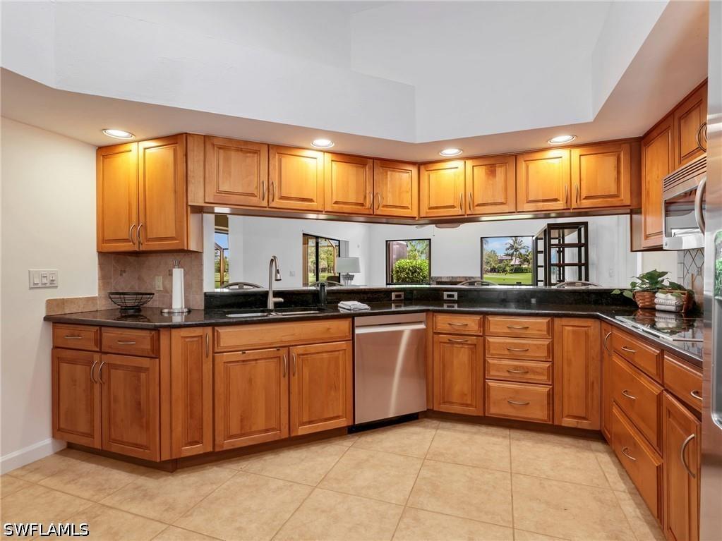 2108 Imperial Golf Course Boulevard Naples FL 34110 226022784 image13