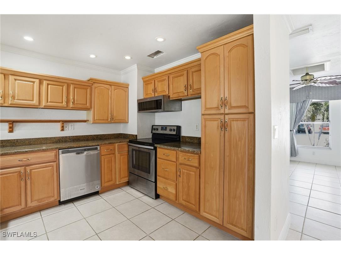 2108 NE 1st Street Cape Coral FL 33909 225080025 image6