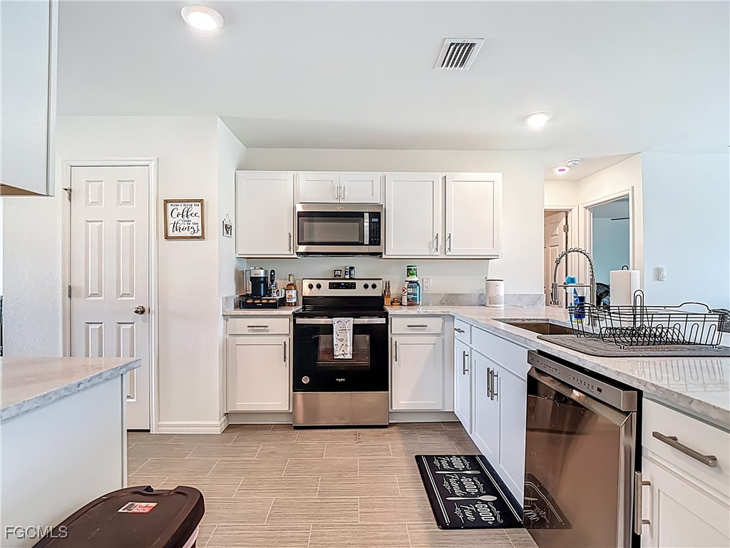 2108 NW 2nd Place Cape Coral FL 33993 2025007811 image13