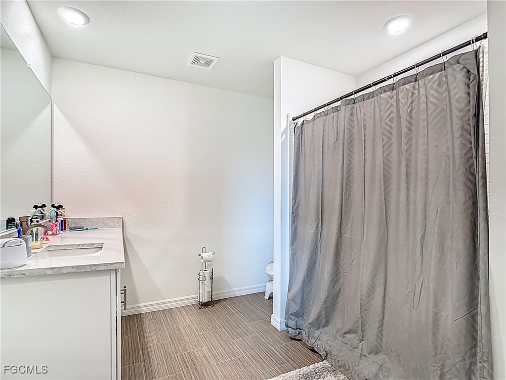 2108 NW 2nd Place Cape Coral FL 33993 2025007811 image32