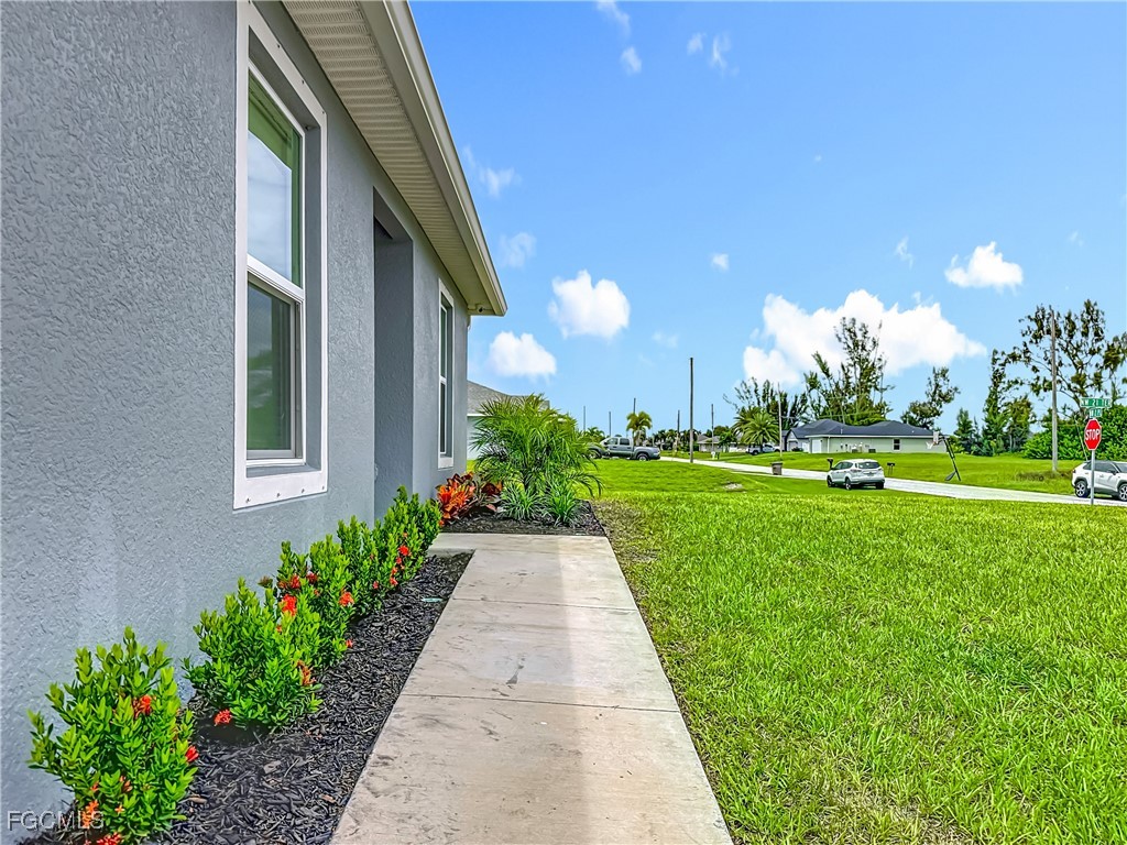 2108 NW 2nd Place Cape Coral FL 33993 2025007811 image6