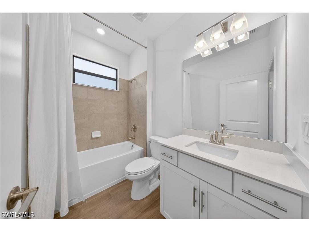 21082 Verawood Loop Estero FL 33928 226013402 image27