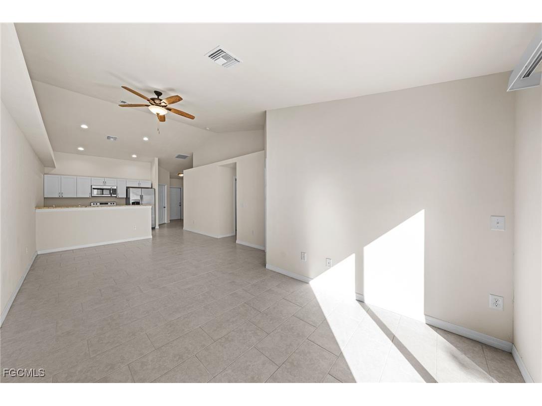 2109-2111 Chiquita Boulevard S Cape Coral FL 33991 2025021852 image14