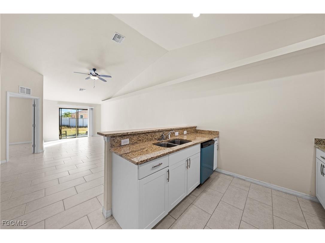 2109-2111 Chiquita Boulevard S Cape Coral FL 33991 2025021852 image15