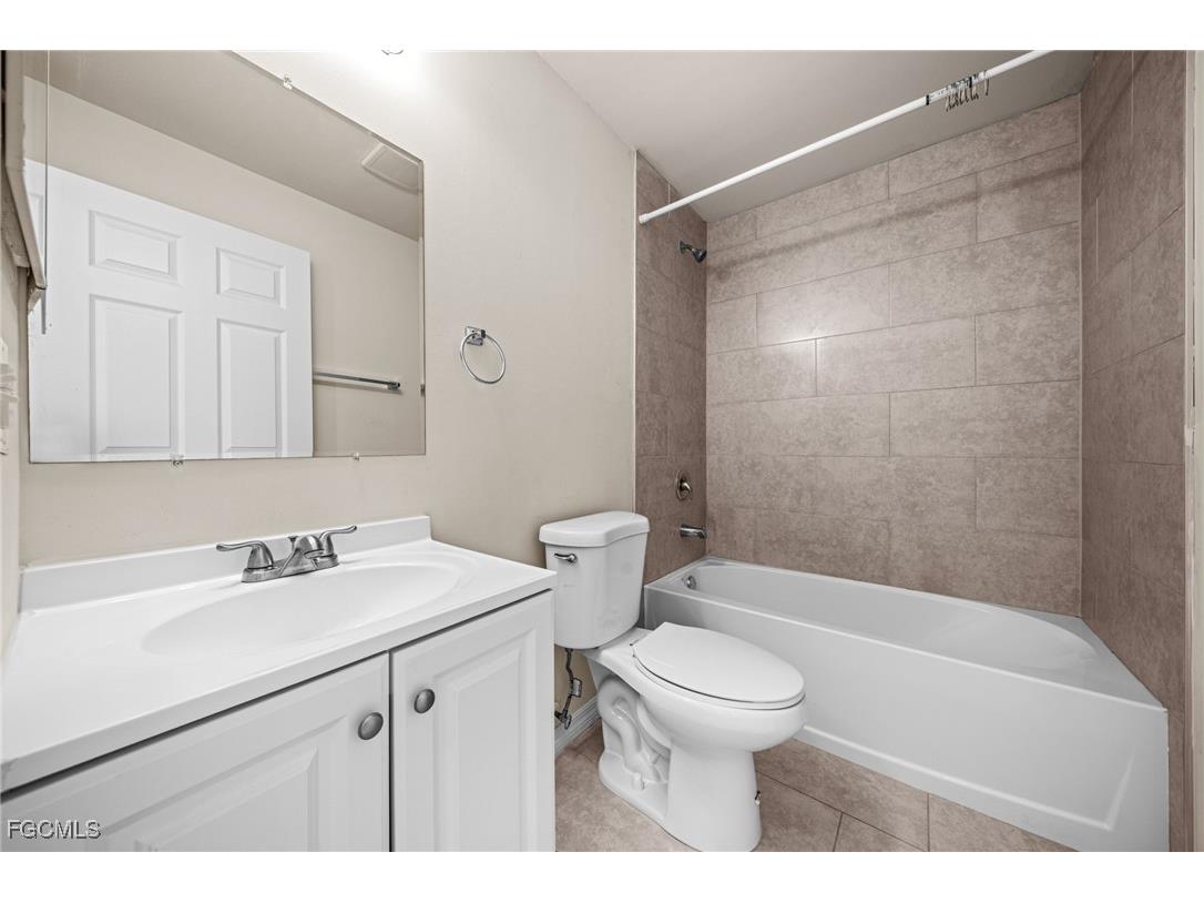 2109-2111 Chiquita Boulevard S Cape Coral FL 33991 2025021852 image19