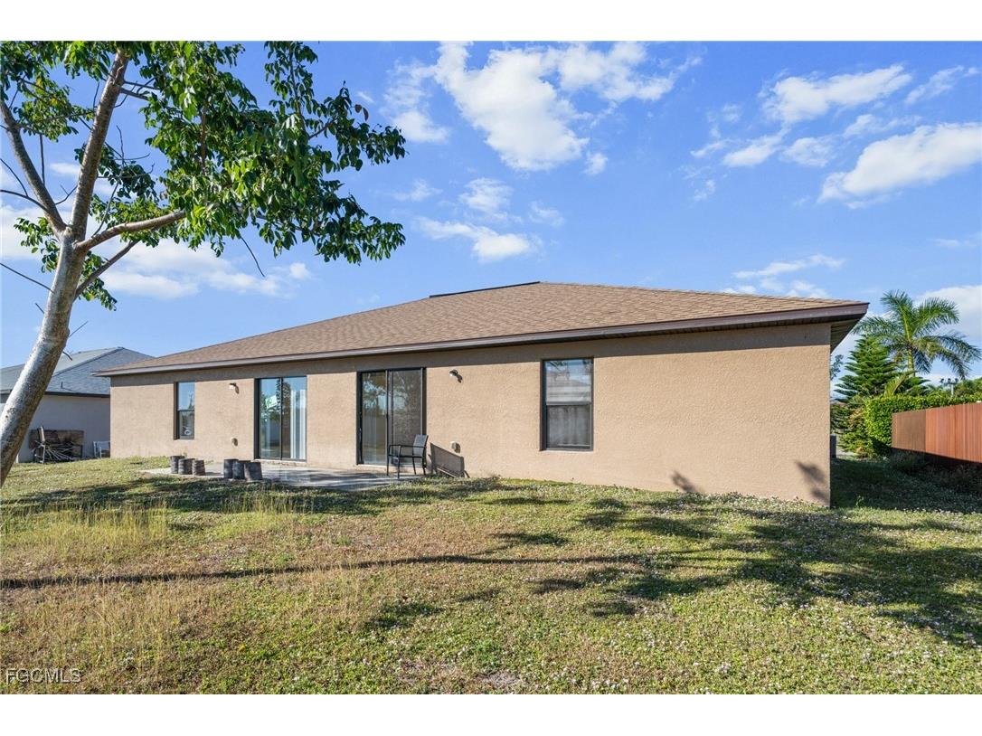 2109-2111 Chiquita Boulevard S Cape Coral FL 33991 2025021852 image23