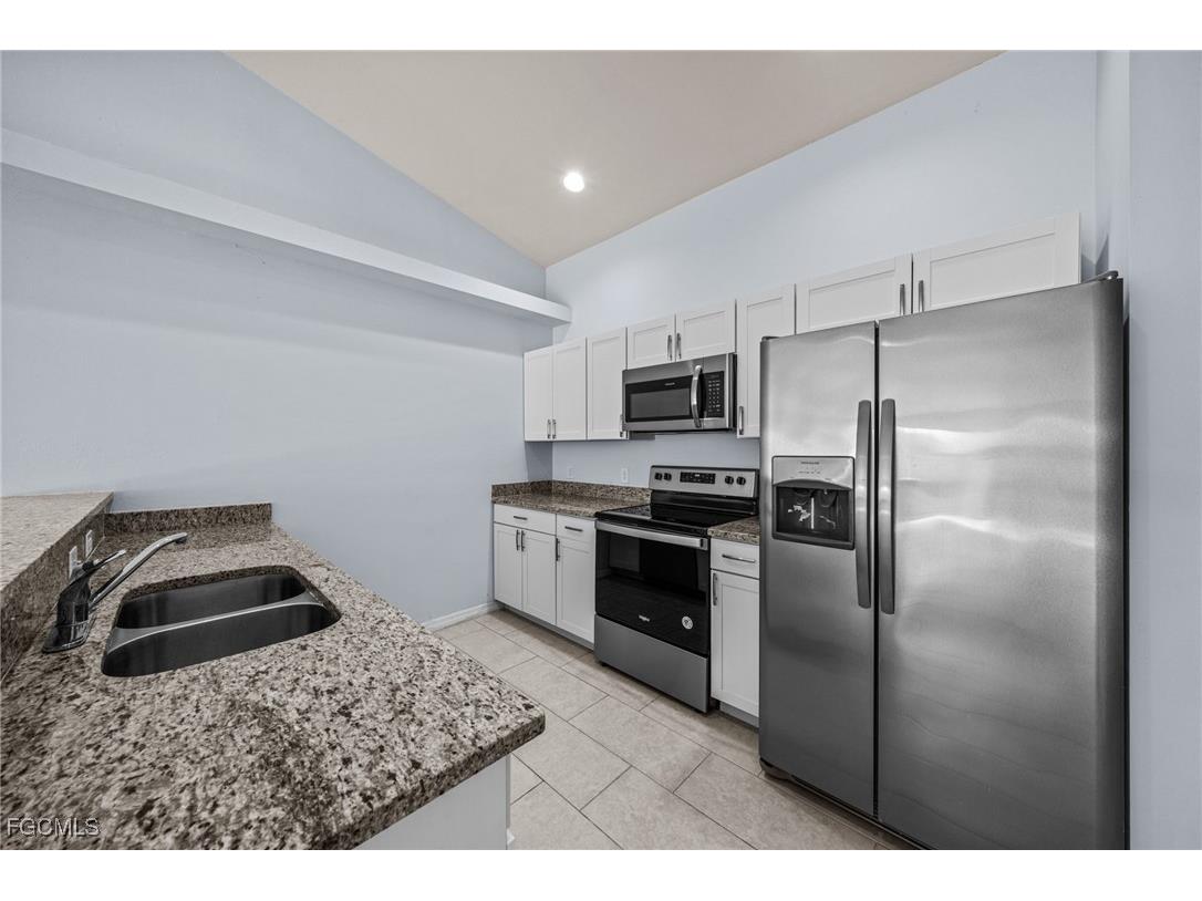 2109-2111 Chiquita Boulevard S Cape Coral FL 33991 2025021852 image4