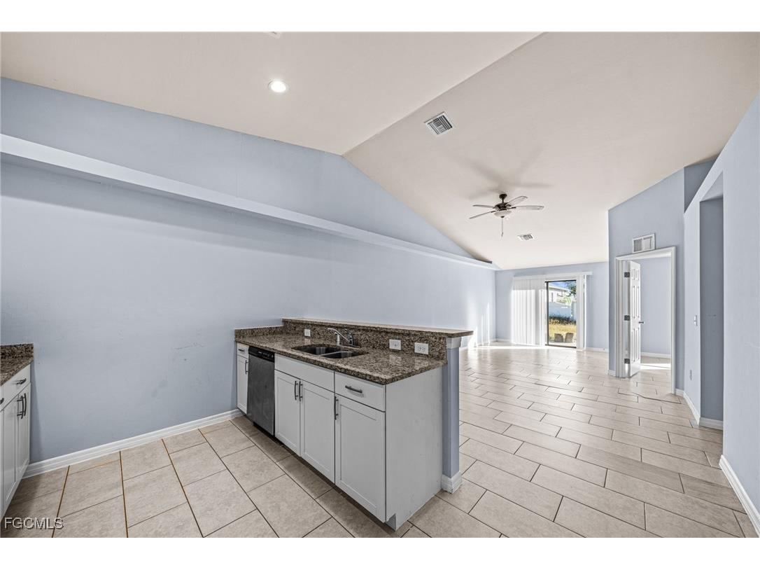 2109-2111 Chiquita Boulevard S Cape Coral FL 33991 2025021852 image6