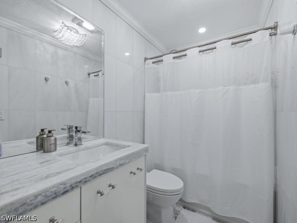 211 3rd Avenue S #211 Naples FL 34102 226016840 image16
