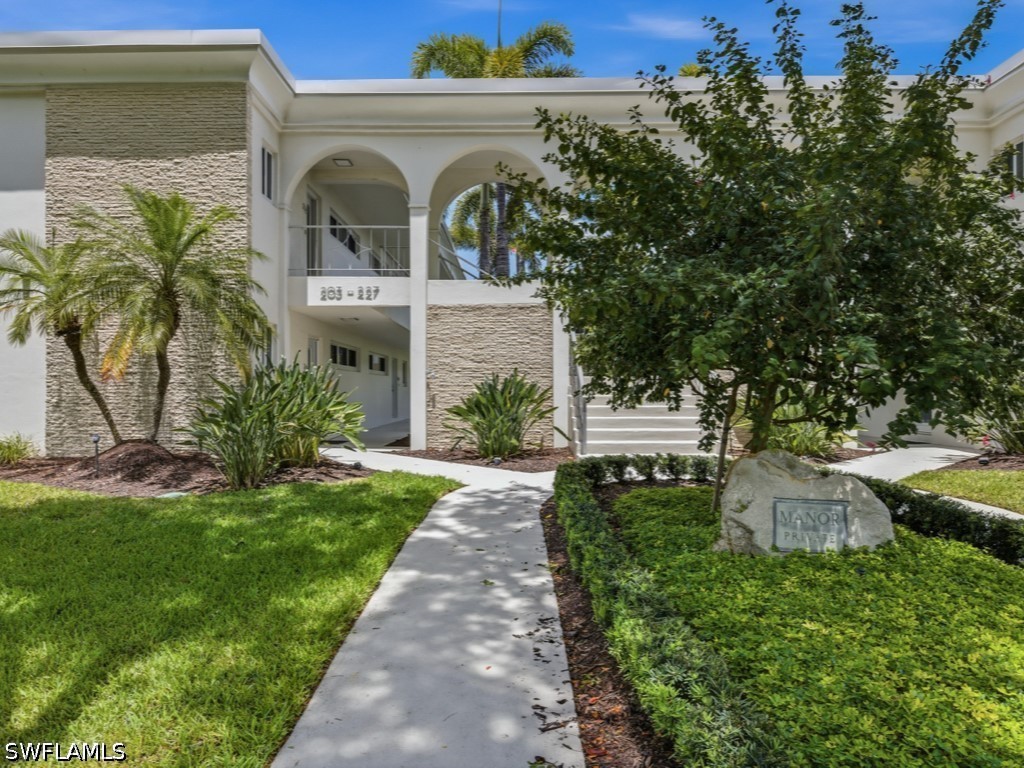 211 3rd Avenue S #211 Naples FL 34102 226016840 image3