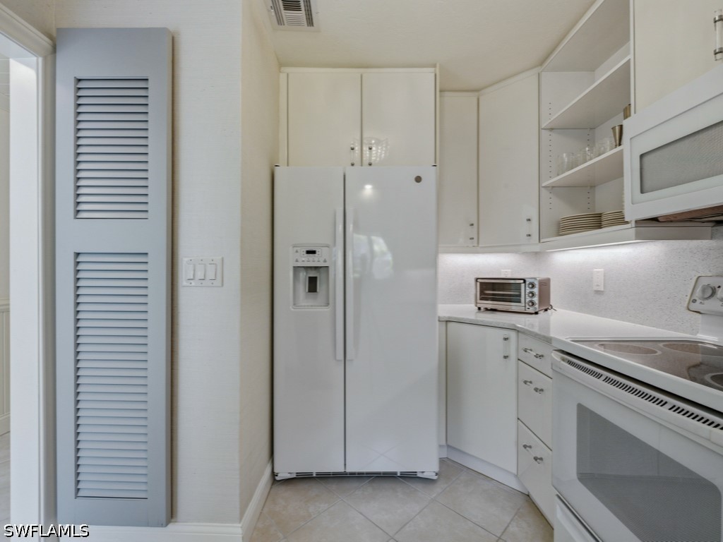 211 3rd Avenue S #211 Naples FL 34102 226016840 image8