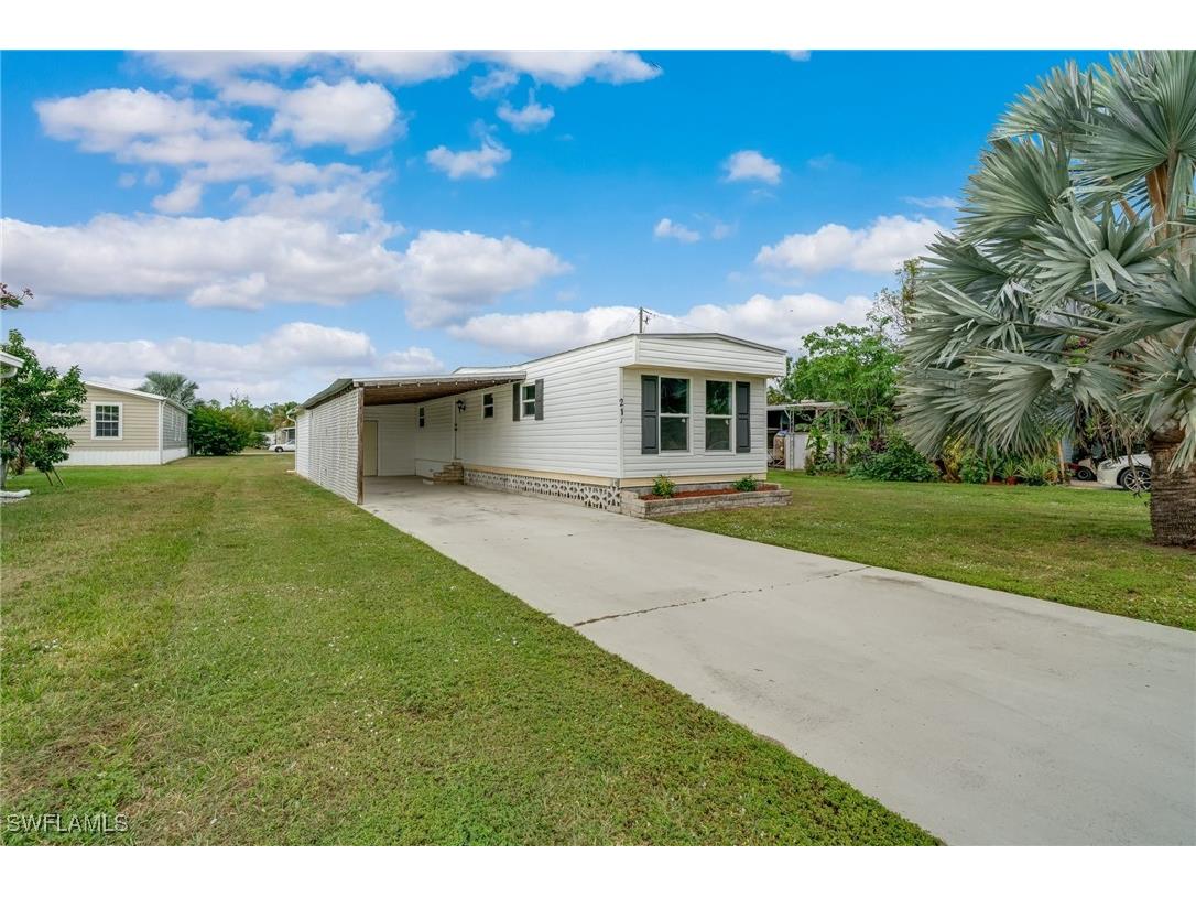 211 Grassy Key Lane #173 Naples FL 34114 224105064 image1