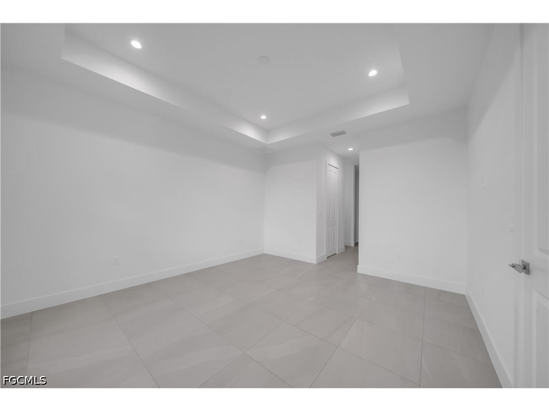 211 NE 15th Terrace Cape Coral FL 33909 2026016188 image29