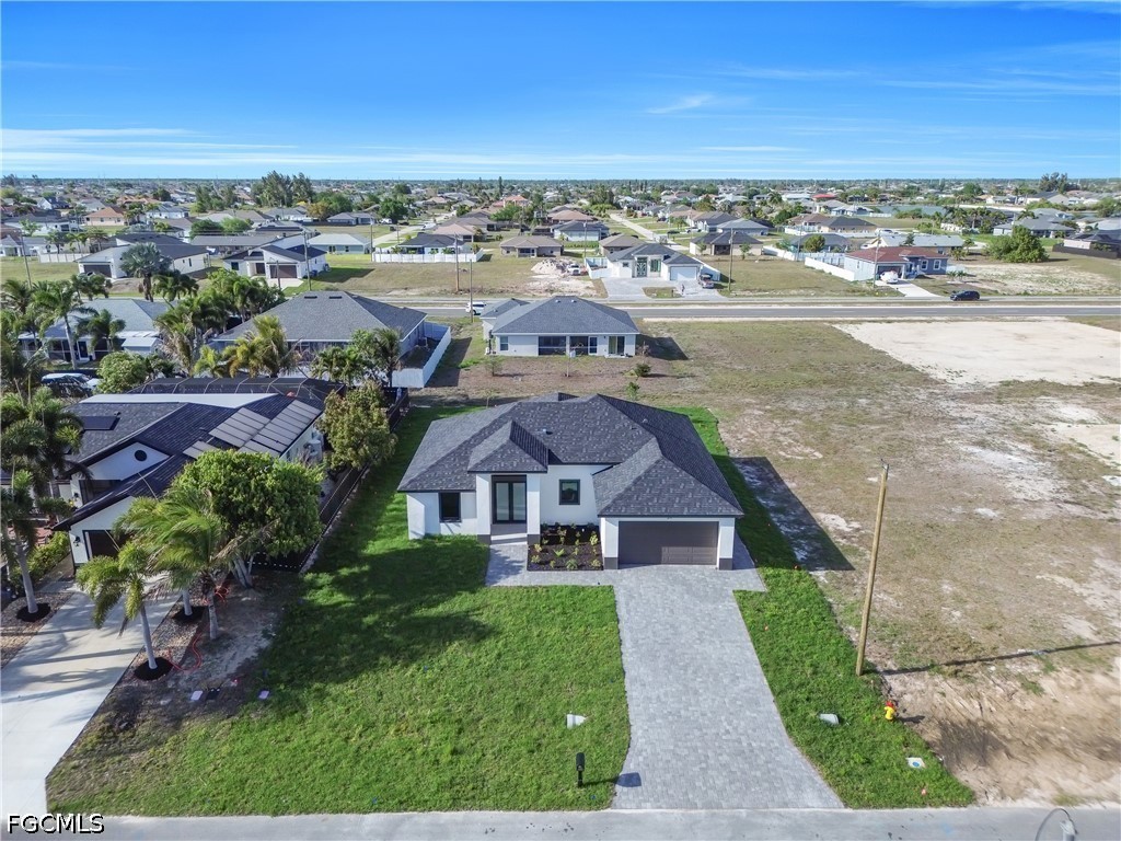 211 NE 15th Terrace Cape Coral FL 33909 2026016188 image37