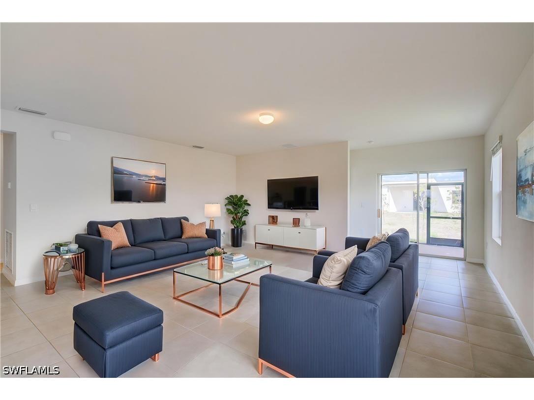 211 NE 20th Street Cape Coral FL 33909 226014403 image1