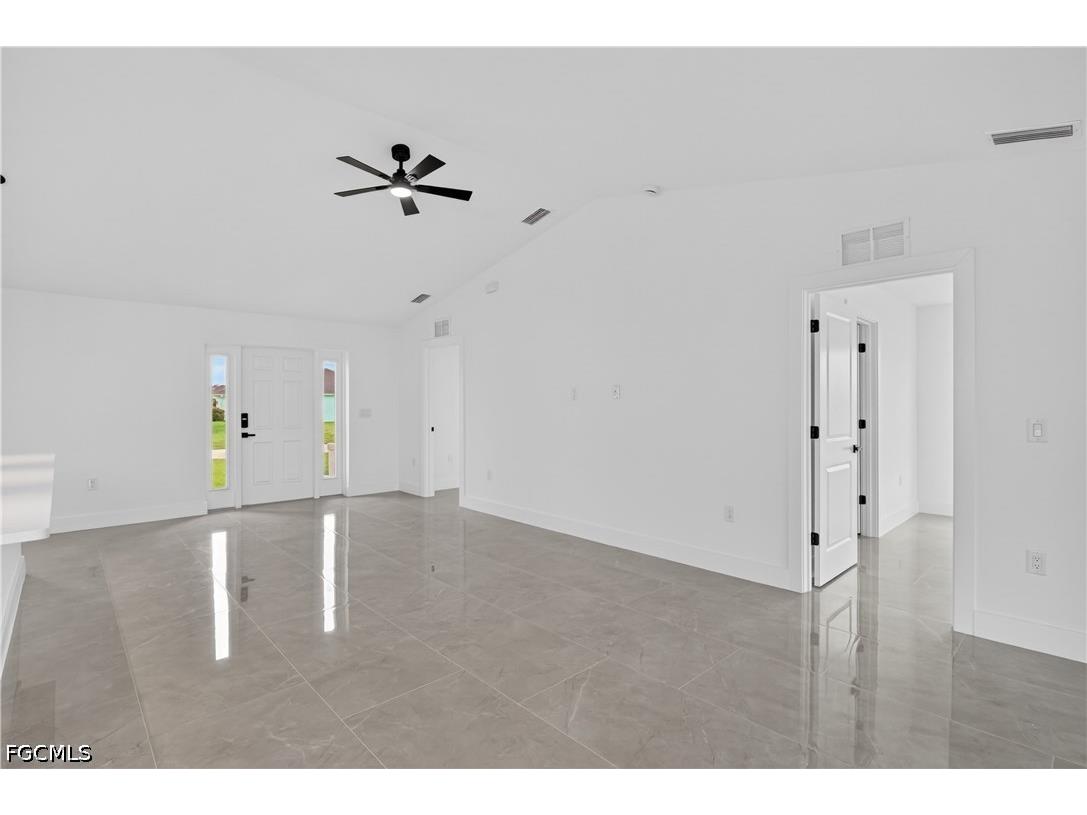 211 NE 31st Street Cape Coral FL 33909 2026024375 image4