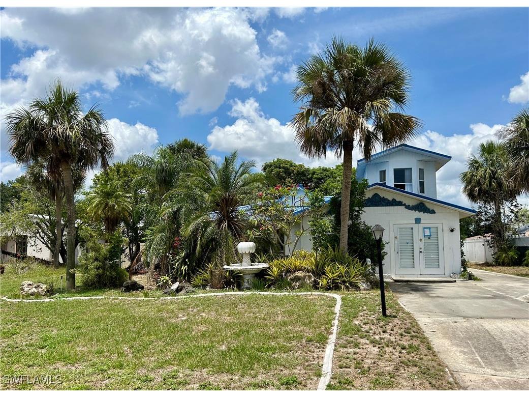 211 Oakmont Parkway Lehigh Acres FL 33936 225059360 image1