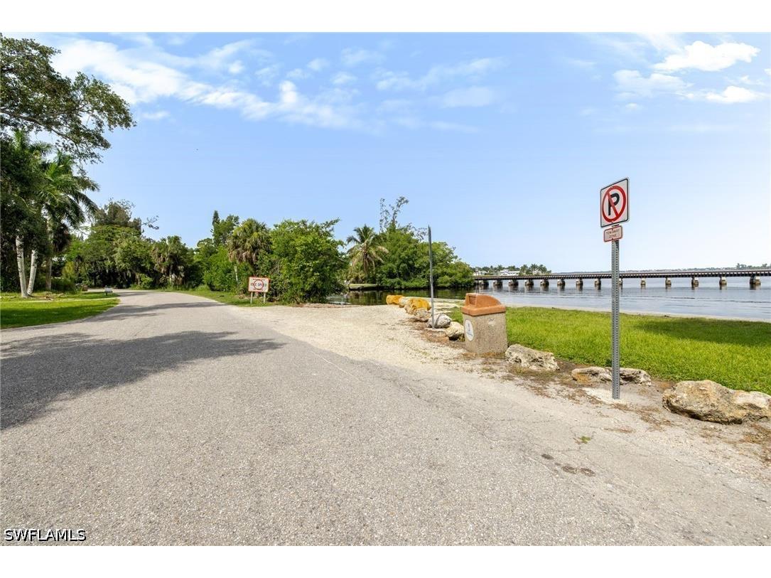 211 Palmacea Road Fort Myers FL 33905 226023476 image46