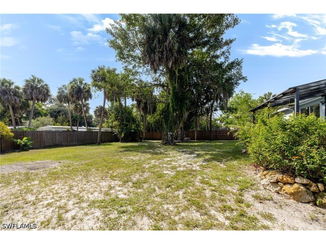 211 Palmacea Road Fort Myers FL 33905 226023476 image47