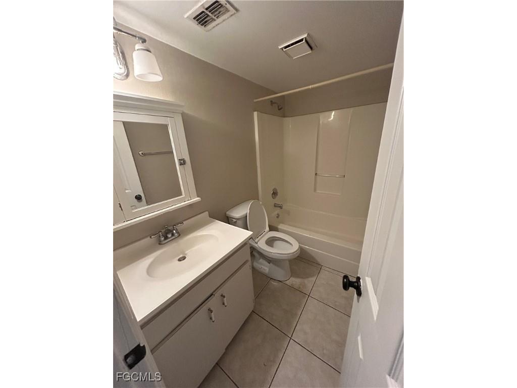 211 Park Avenue #15 Labelle FL 33935 2025014157 image7