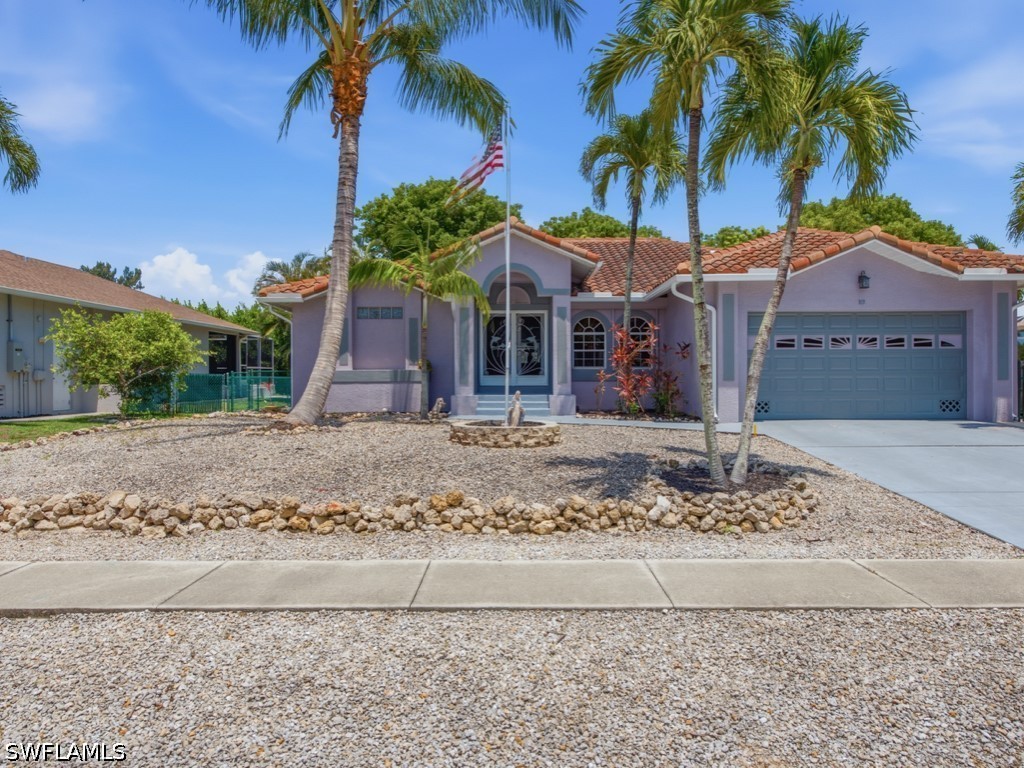 211 S Bahama Avenue Marco Island FL 34145 226022789 image1