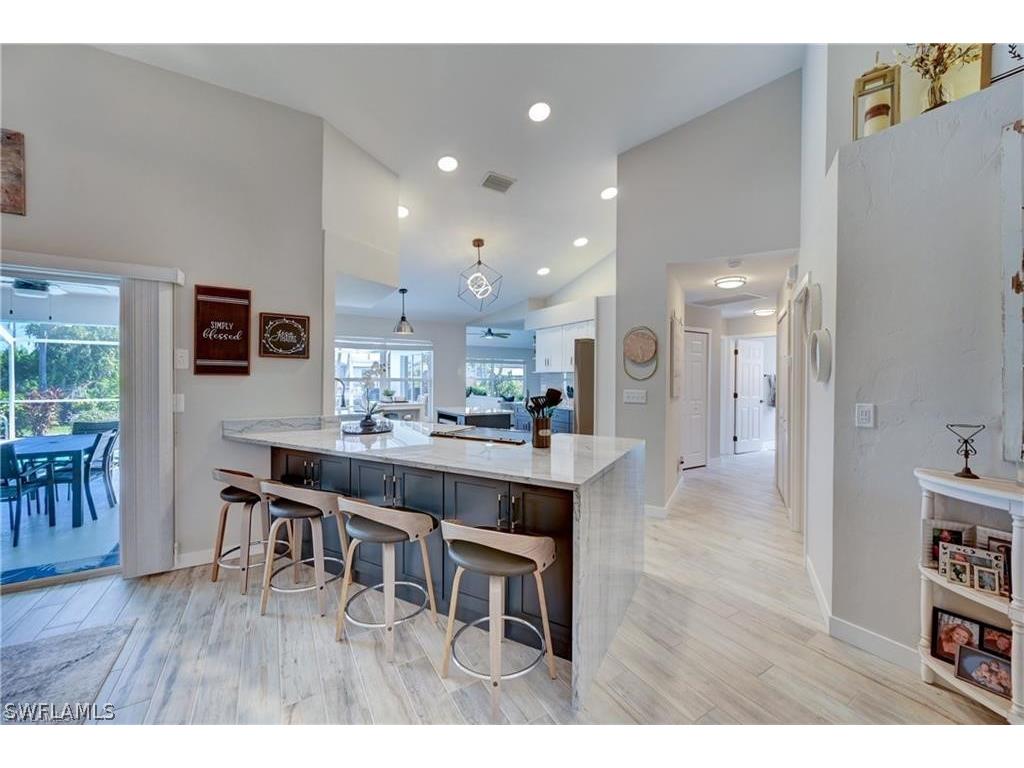 211 SE 1st Place Cape Coral FL 33990 224032550 image1