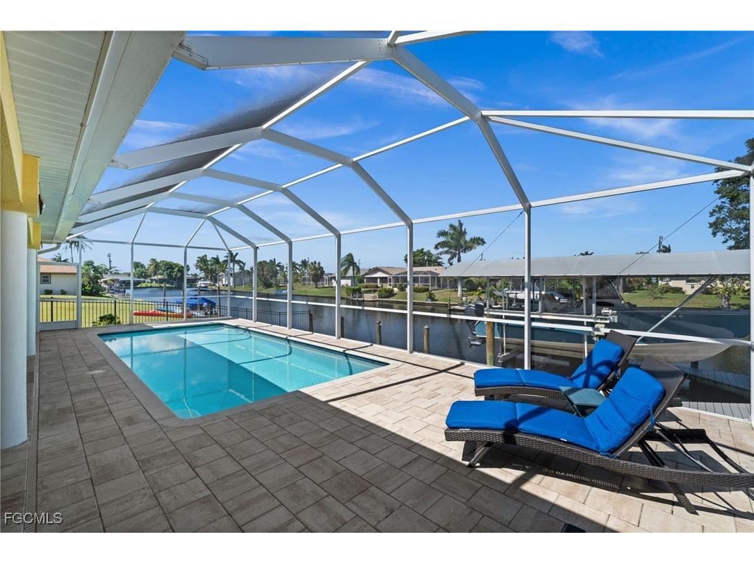 211 SE 37th Lane Cape Coral FL 33904 2025014084 image4