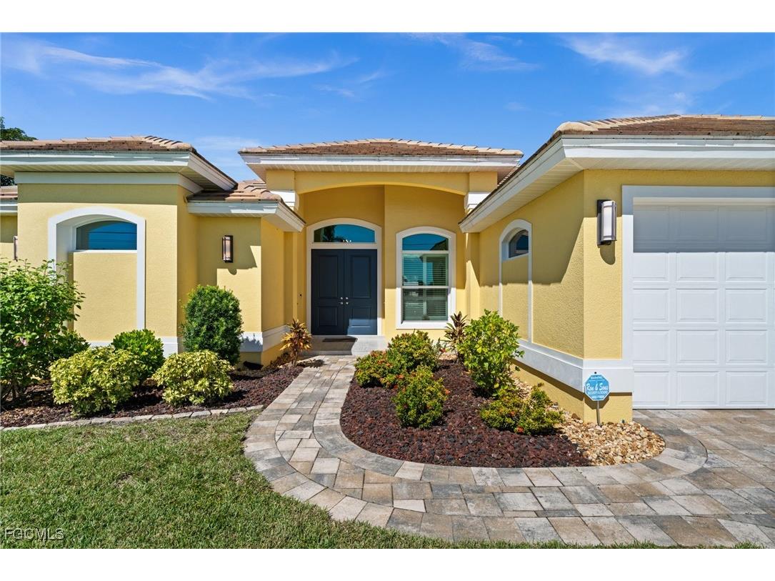 211 SE 37th Lane Cape Coral FL 33904 2025014084 image9