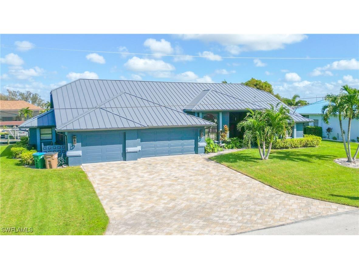211 SW 37th Lane Cape Coral FL 33914 224086081 image1