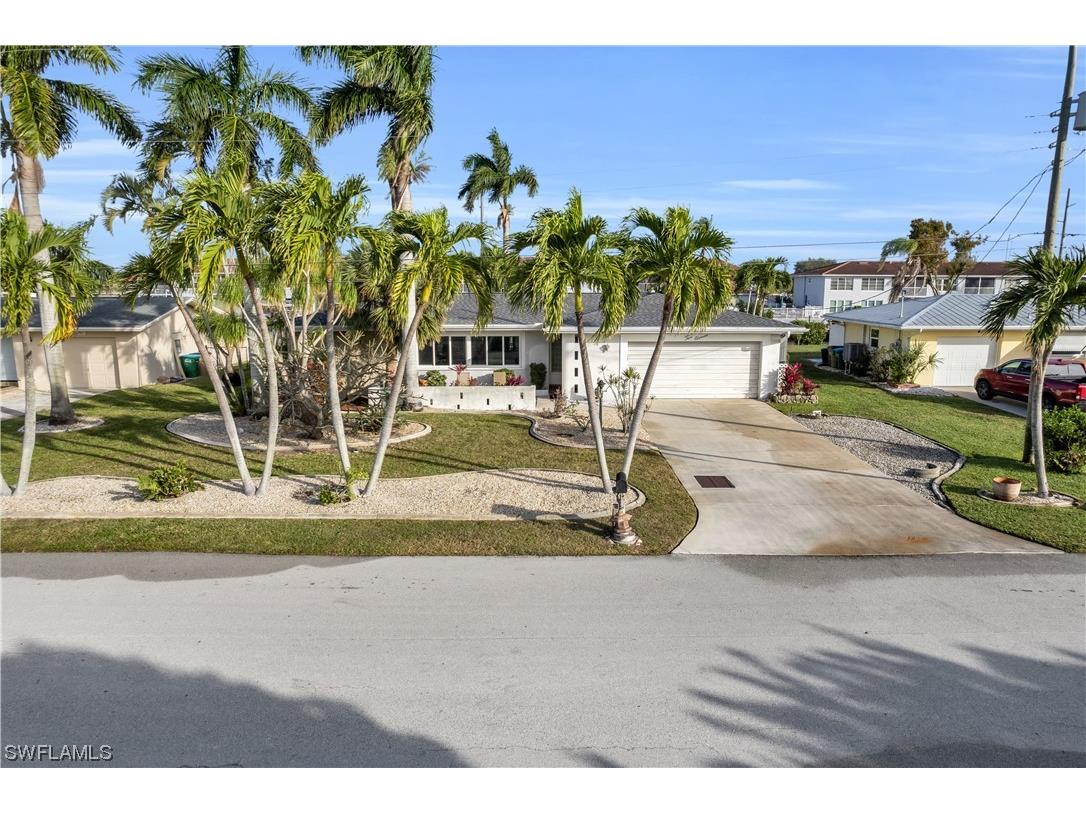 211 Santa Monica Court Cape Coral FL 33904 224007054 image1