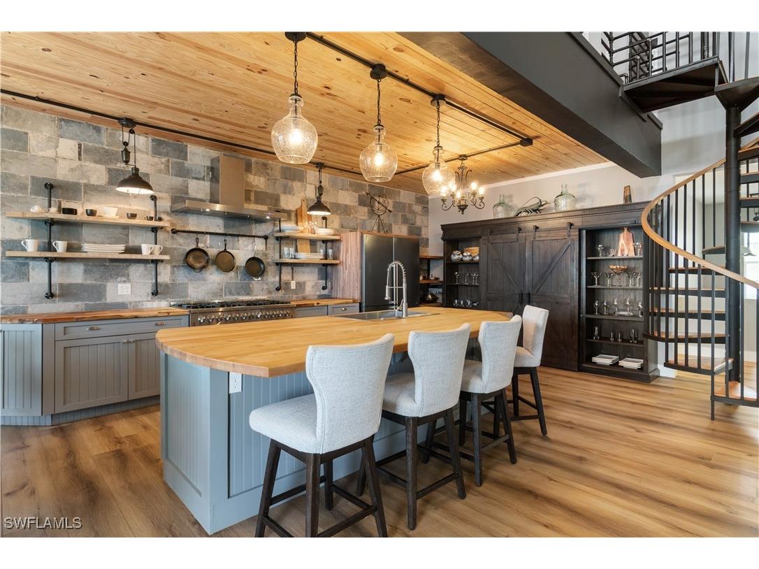 211 Sterling Avenue Fort Myers Beach FL 33931 225057651 image2