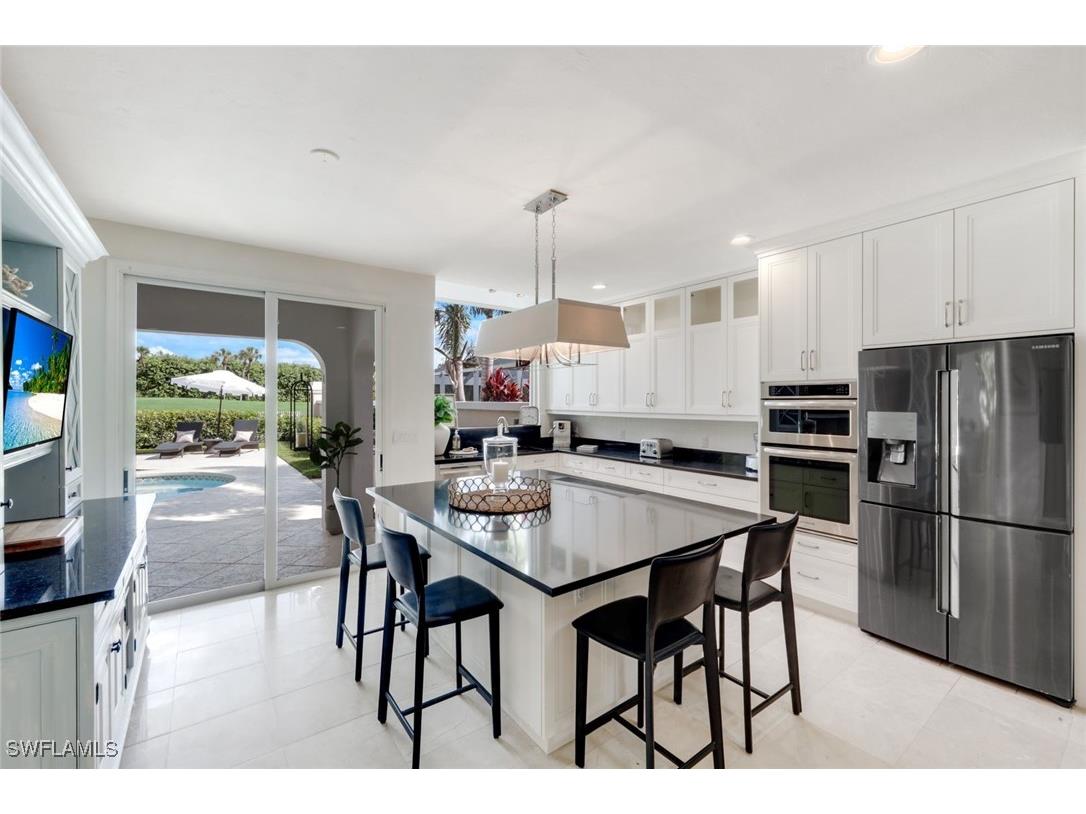 211 Via Napoli Naples FL 34105 225077412 image15